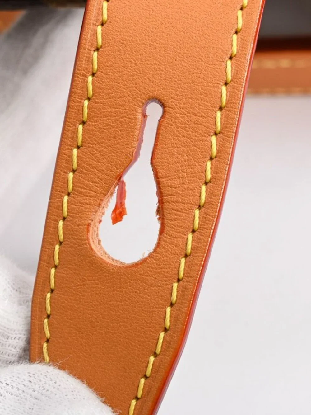 Louis Vuitton Tote Mini - Picture 7 of 8